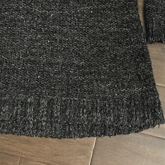 Women’s atmosphere sweater dress, black and white knit, long sleeve winter short - Picture 3 of 6